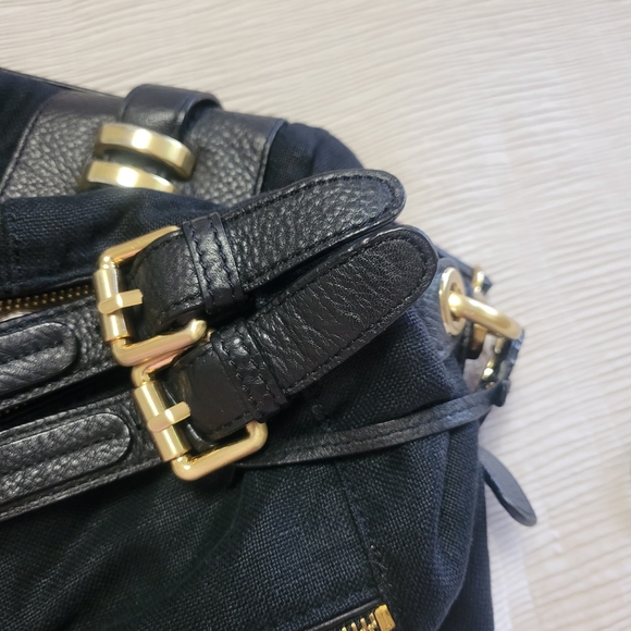 BCBGMaxAzria Black Linen Hobo Bag with Gold Hardware - Picture 5 of 16